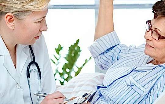 услуги сиделки